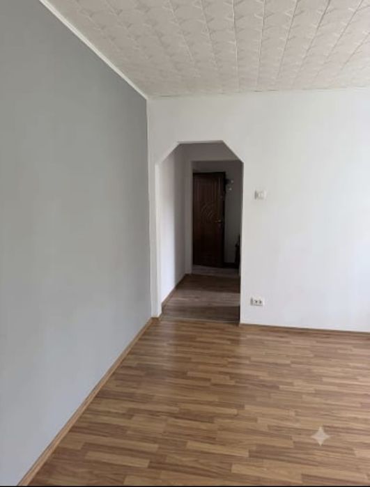 Apartament 2 camere  semidecomandat