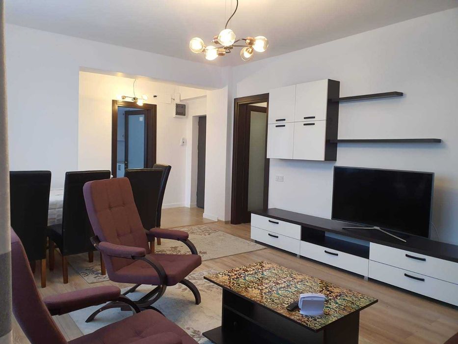 Închiriem apartament 2 camere, decomandat, 80 mp, zona Frații Golești