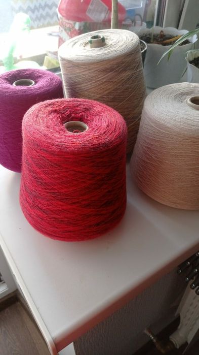 Стоковая пряжа бренд