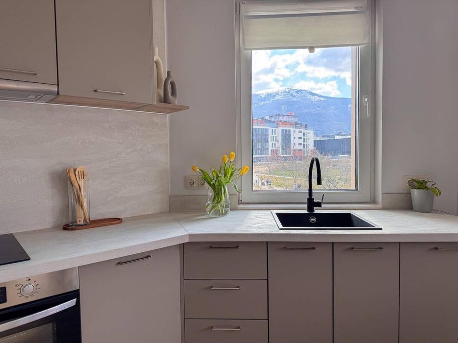 Дава се под наем Двустаен апартамент в София, Малинова долина - 70 кв.м за 727.77 € - Снимка #2