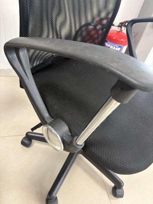 Офис стол и геймърски