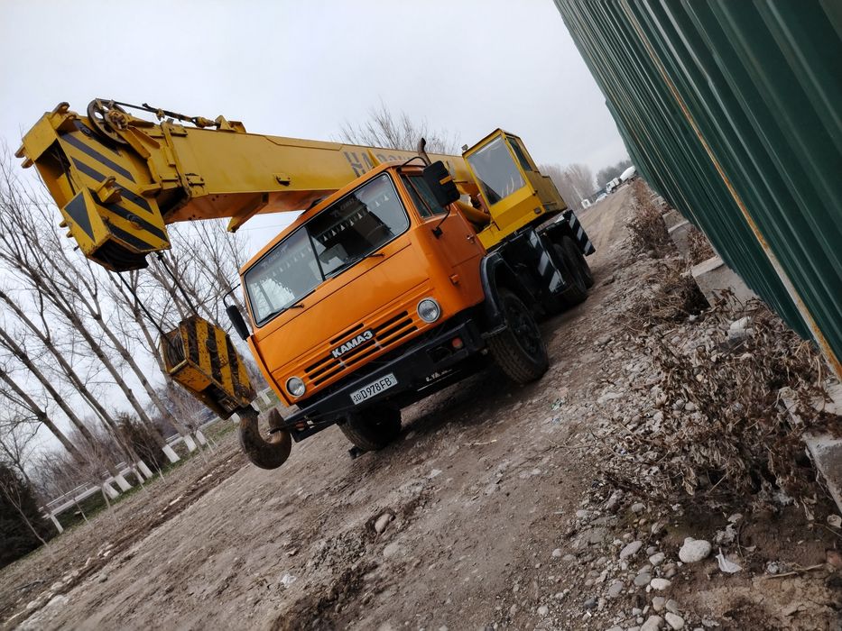 Auto kran sotiladi 16t