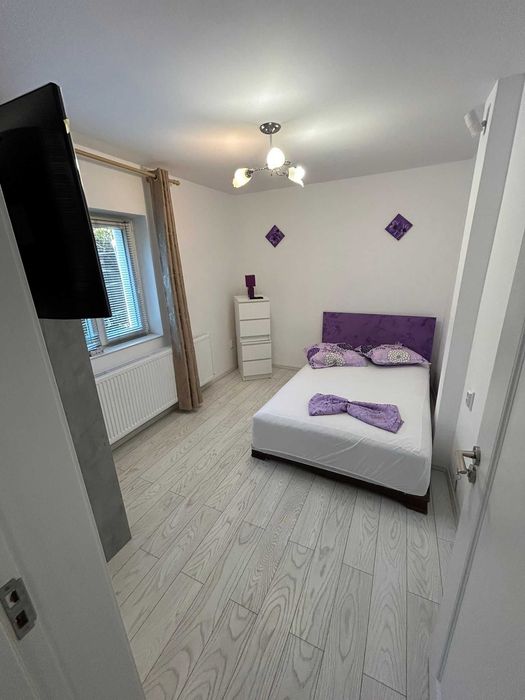 Inchiez apartament 2 camere la Delinzariu ,3 minute de plaje complet utila:,masina de spalat ,frigider ,aragaz etc