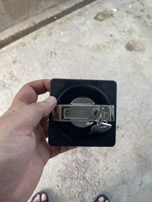Замки для шкафов