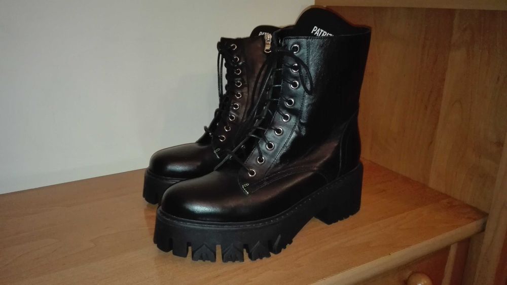 Боти от естествена кожа  Patrizia Pepe