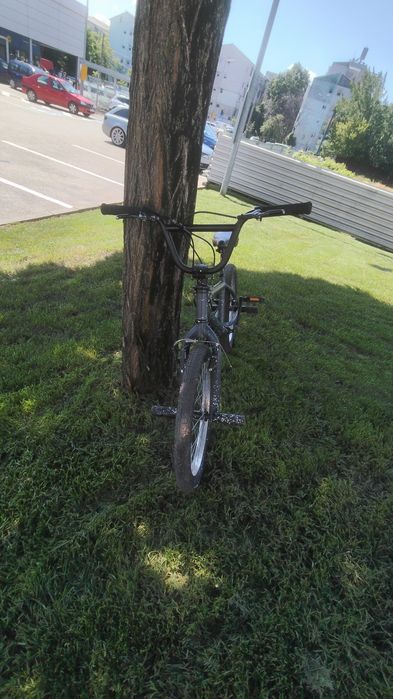 Vând bicicleta BMX!!!