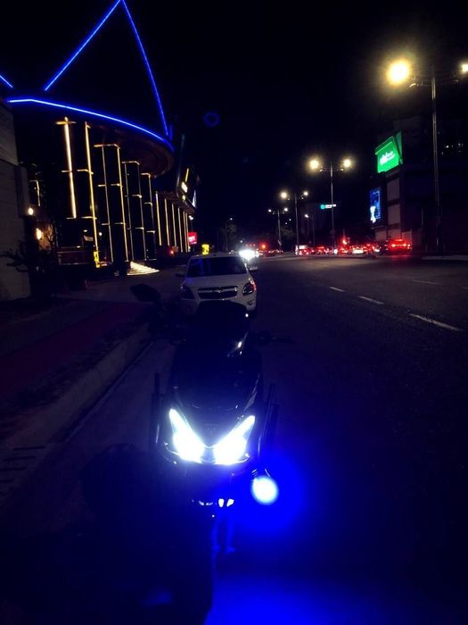 Skuter sotiladi
Yili 2025
Benzn rasxod 100kmga 2 2.5ta 
Naxtga