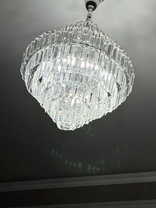 Классическая люстра .