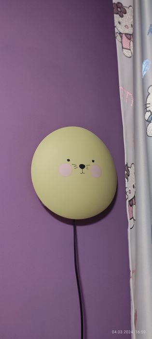 Светильник на стену