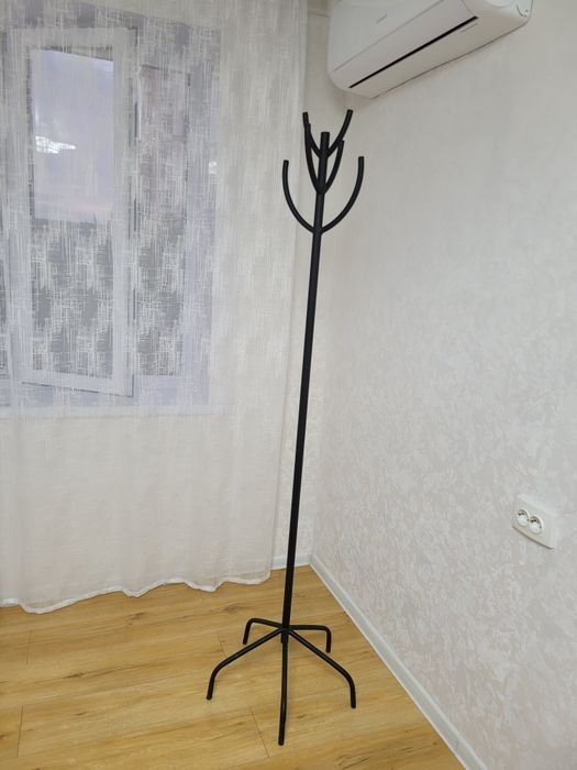 Напольная  вешалка