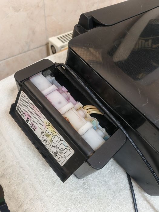 Продам принтер МФУ EPSON L 200