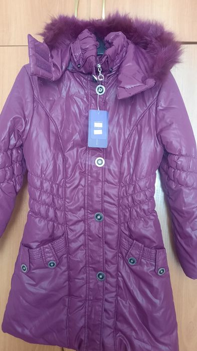 Куртка новая зимняя на рост 158 см.