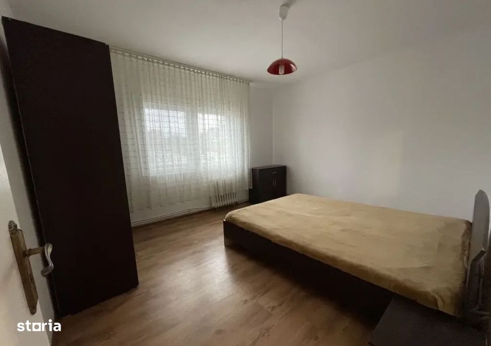 Apartament 2 camere zona Plopilor