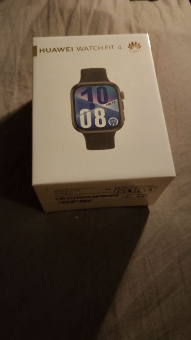 Смарт часовник Huawei WatchFit 4