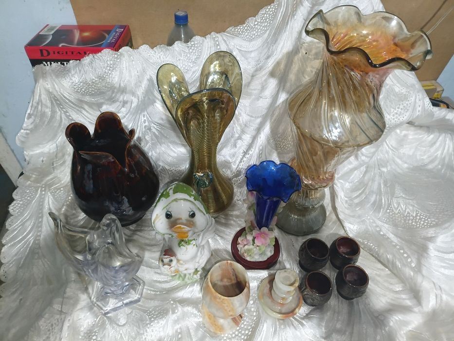 Вазы и статуэтки