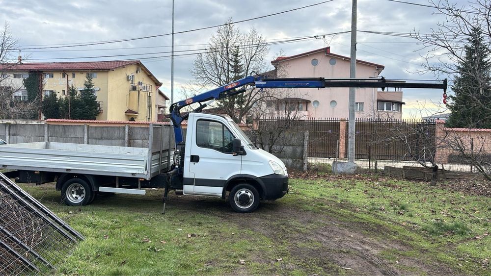 Iveco Daily 35C10 cu Macara