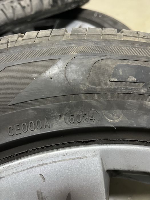 235/55/17 летние шины пара