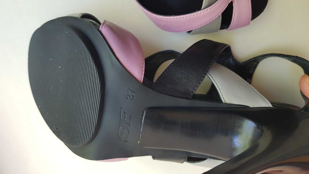 Босоножки Sasha Fabiani