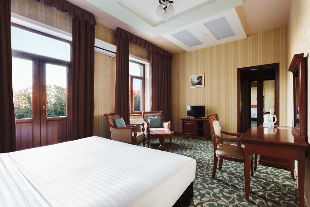 Western Hotel - Markazda qulay turar joy
