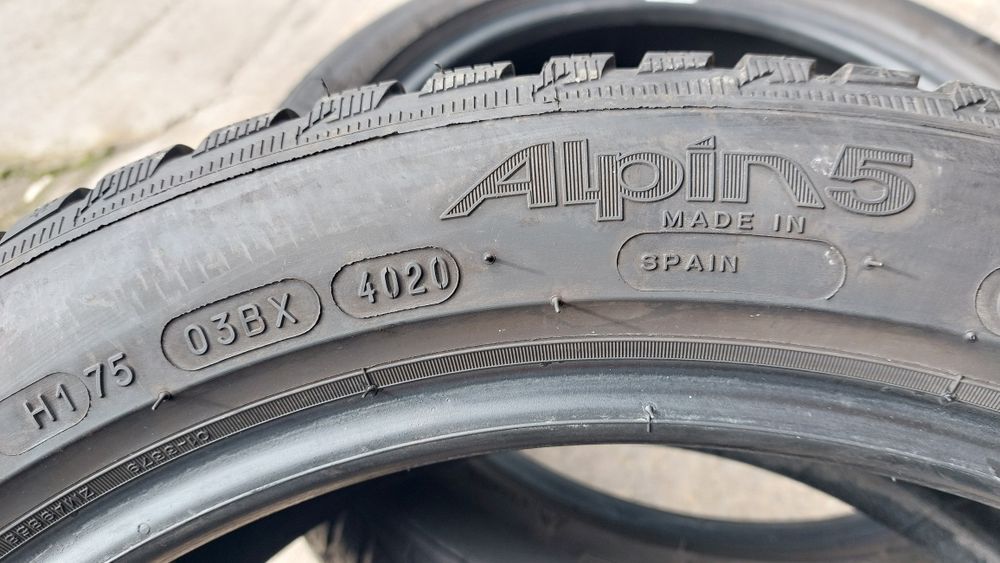 Зимни гуми 205/50/17 Michelin Alpin 5 2 броя