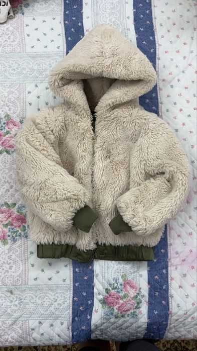 Продам верхнюю одежду .