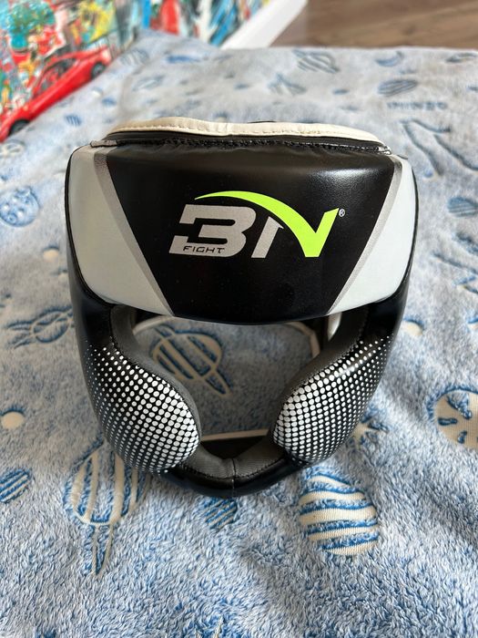 Шлем боксерский, единоборства