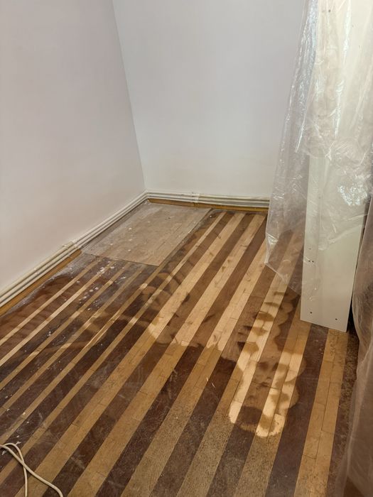 Parchet reconditionez.scara raschetez