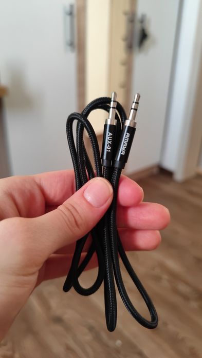 Кабель HDMI, AUX