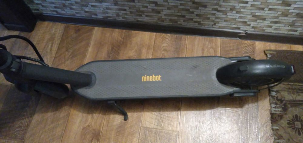 Продам самокат Ninebot