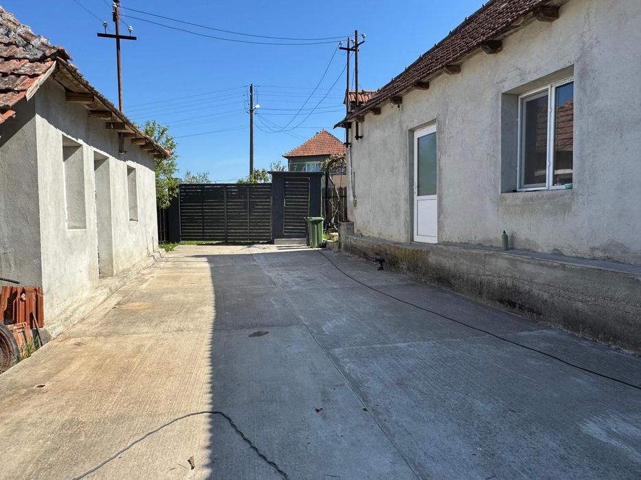 Casă de vânzare în Sumugiu