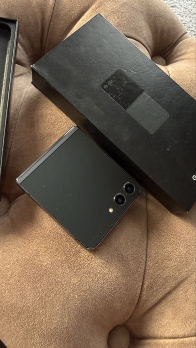 Samsung Z Flip 5