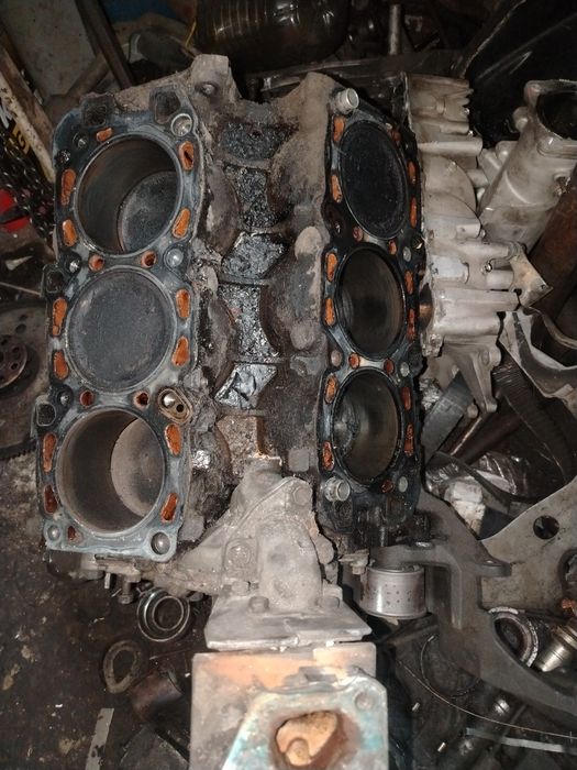 Продам запчасти 6G72