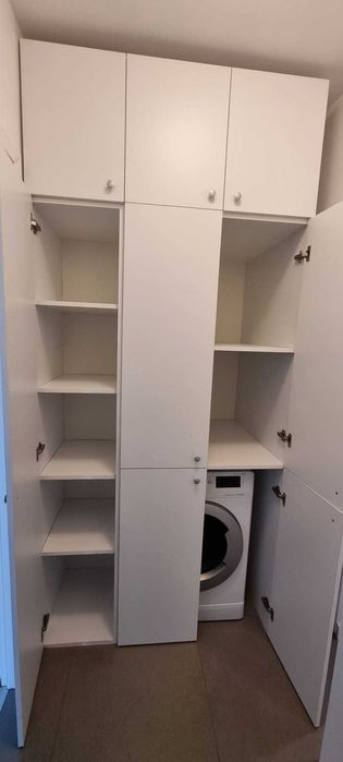 Inchiriez ap. doua camere  Pta. Unirii (2 min metrou)