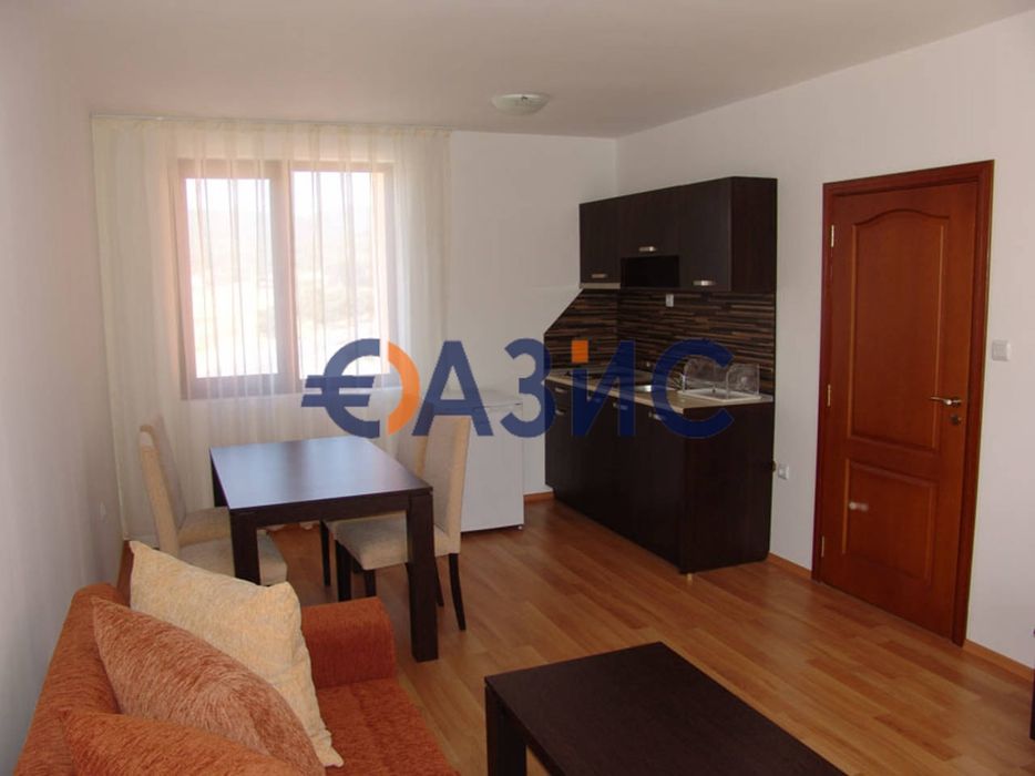 Продава се Двустаен апартамент в к.к. Слънчев бряг - 78 кв.м за 648 €/кв.м - Снимка #1