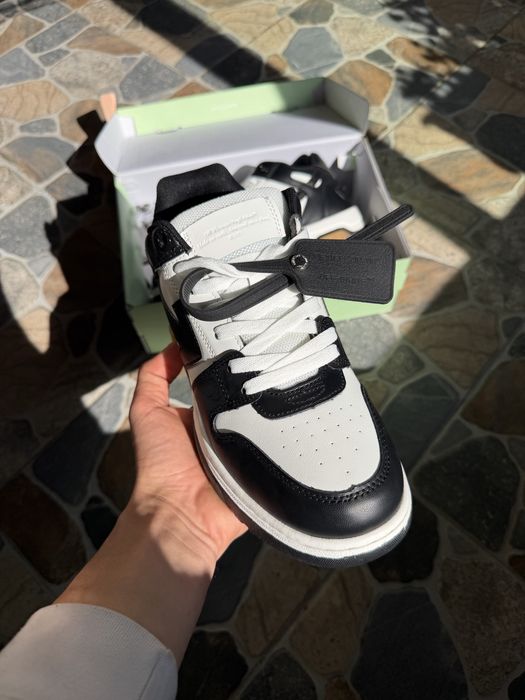 Off White