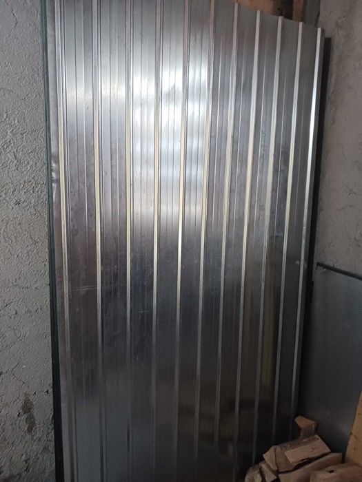 Tablă zincată cutată. Componența zinc-aluminiu