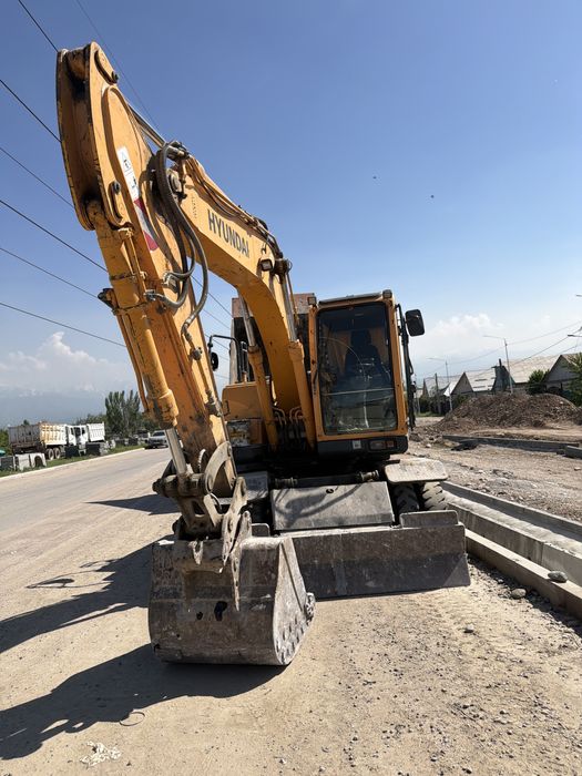 Эксковатор колесный