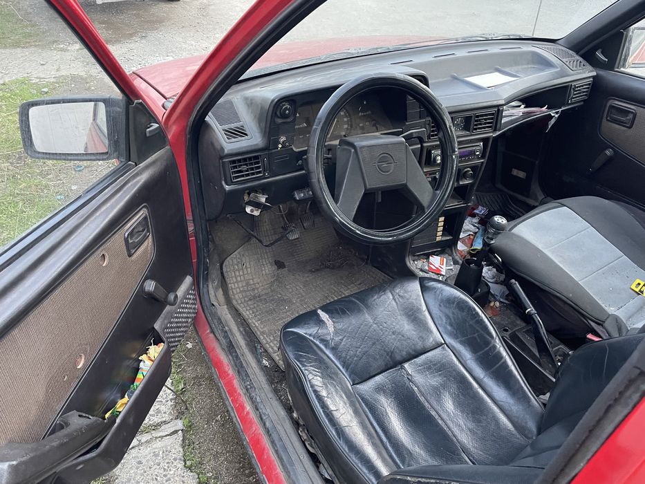 Opel Kadett e 1.3 59hp 1986 На Части