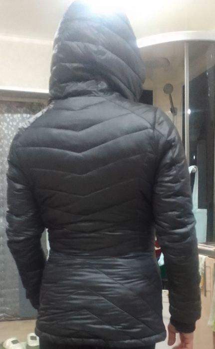 Продам женскую куртку