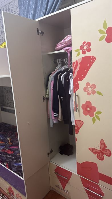 Продам двухъярусную кровать