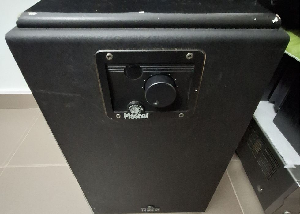 Subwoofer  Magnat Omega 250 si Boxe Jbl Northridge N24/