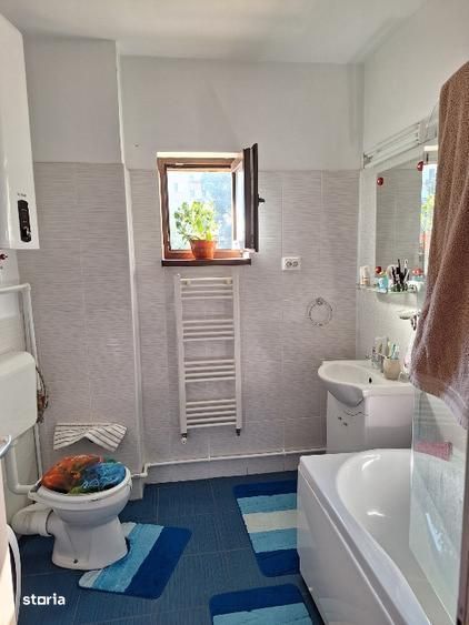 Apartament 2 camere de vanzareCrangasi, centrala proprie — fotografia 3