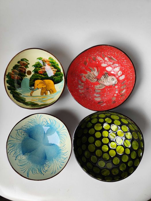 Кокосови ръчно рисувани купи за ключове,плодове,декорация