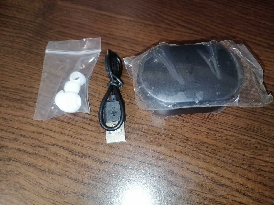 Xawy E7S TWS Bluetooth безжични слушалки със стерео цифров дисплей