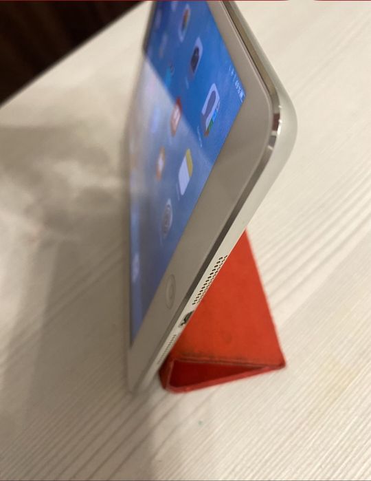 Айпад мини срочно