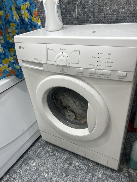 Продам стиралку отдично стирает