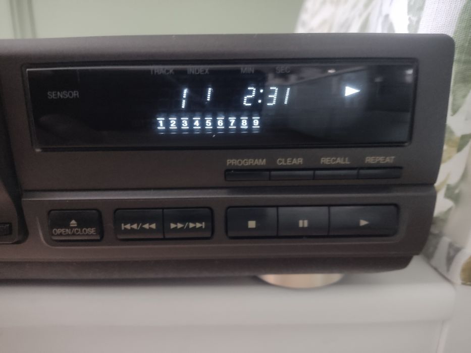 CD-проигрыватель Technics SL-PG580A