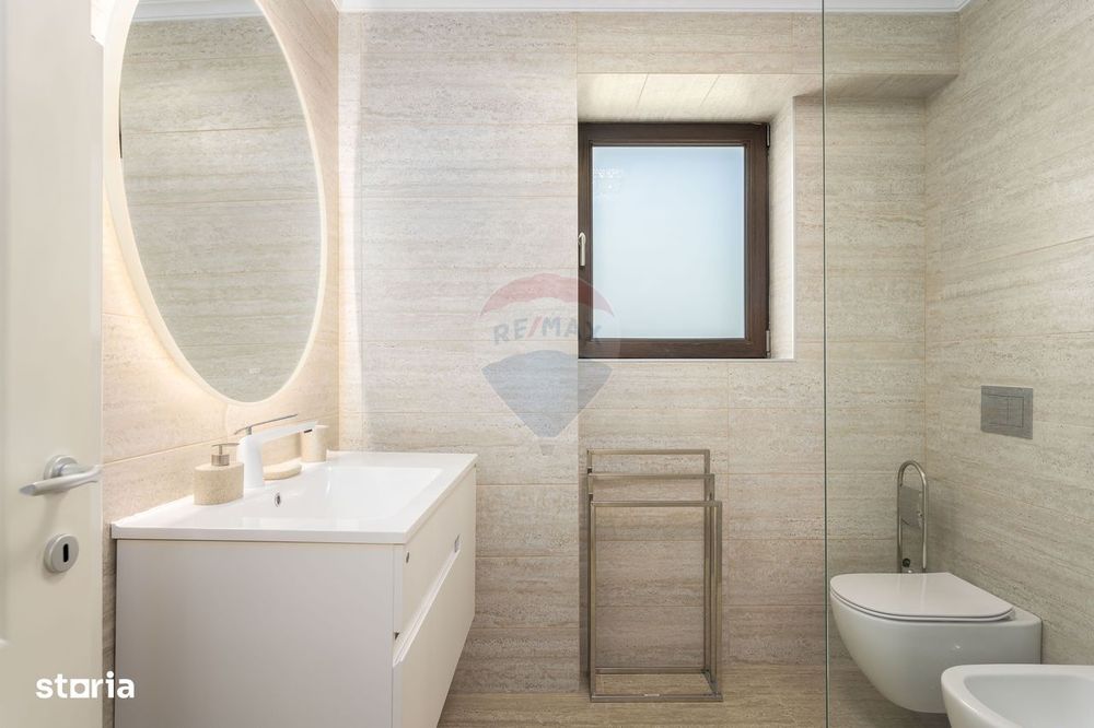 Vilă de inchiriat renovata recent, 1000 mp teren, terasa de vara