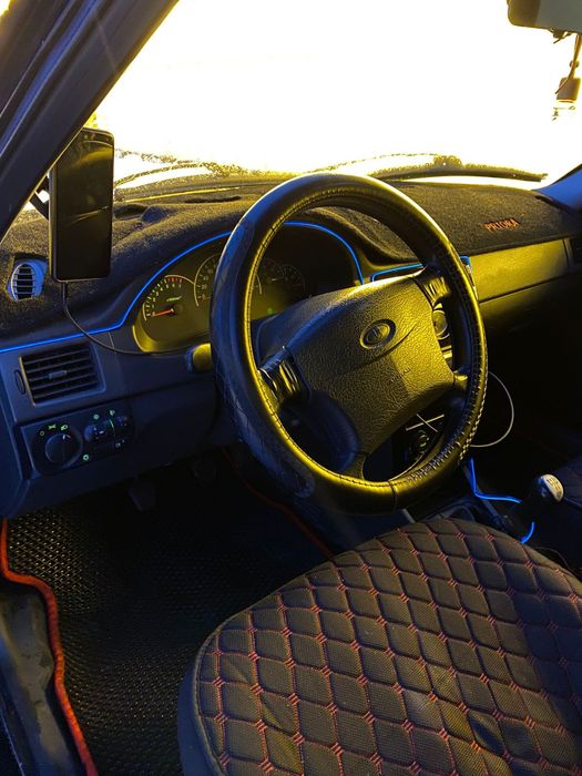 Продам приору 2011