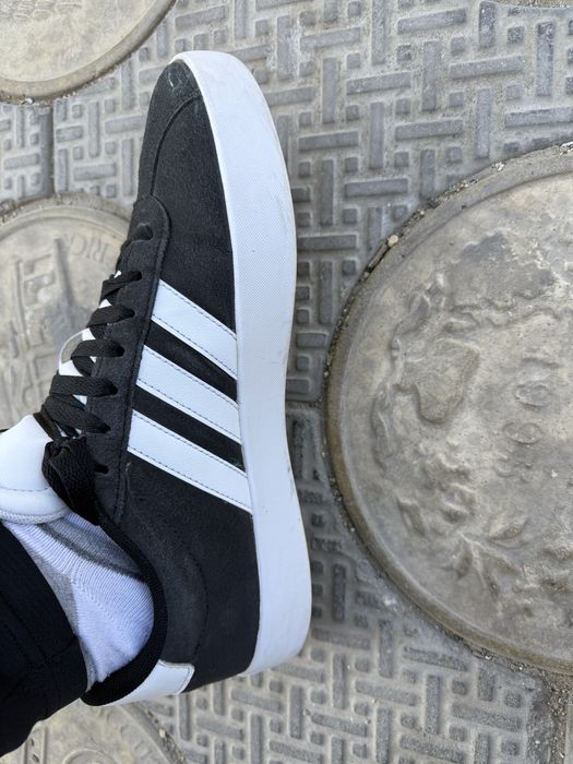 Продам кеды оригинал adidas